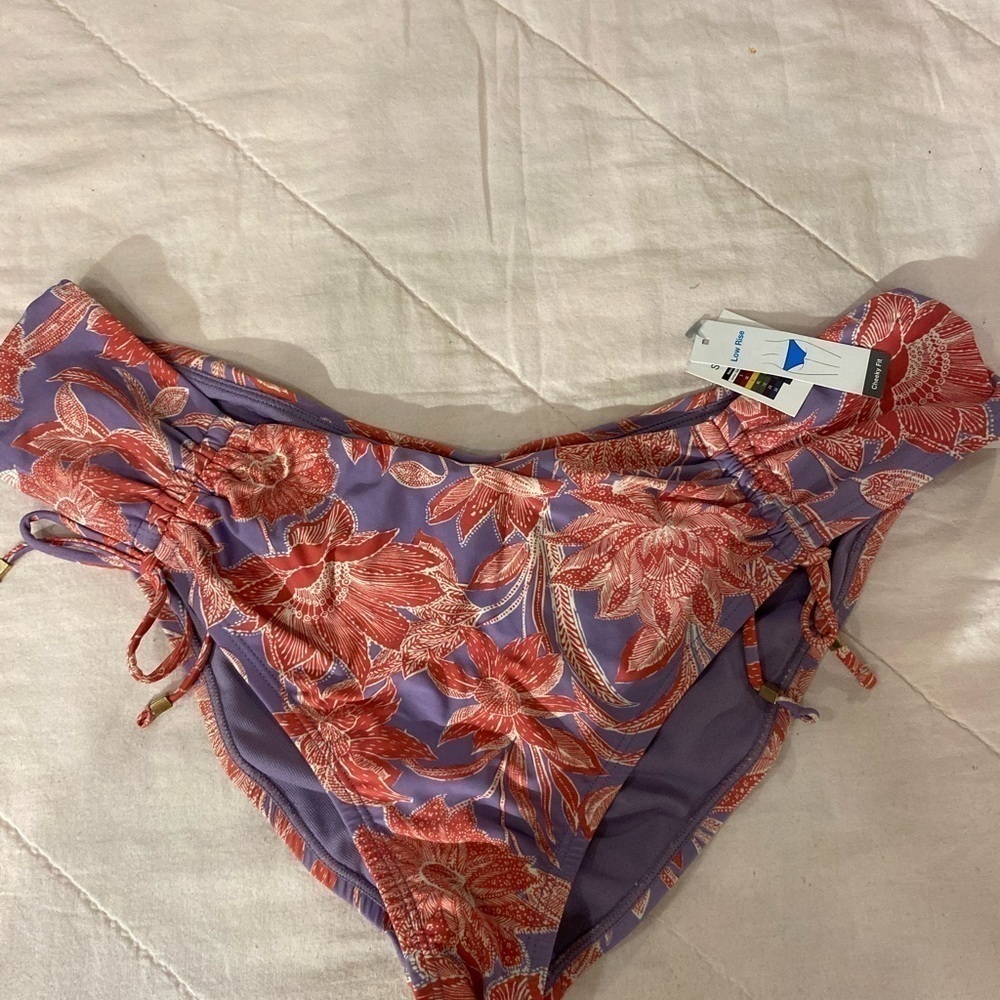 Time and Tru Low Rise Bikini Bottom 1X (16W-18W) (FR)